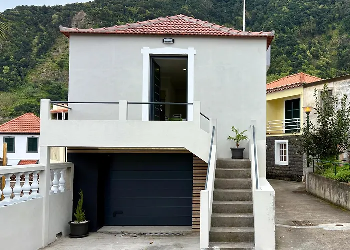 Maria S Guest House, By Op アパート